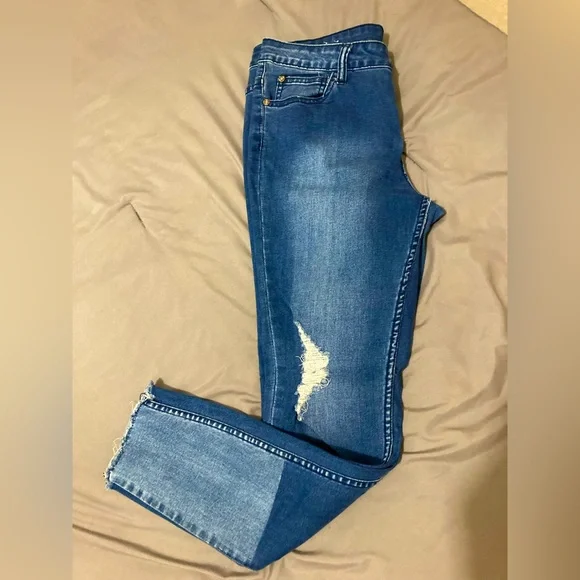 Cotton On Jeans - Picture 3 of 4